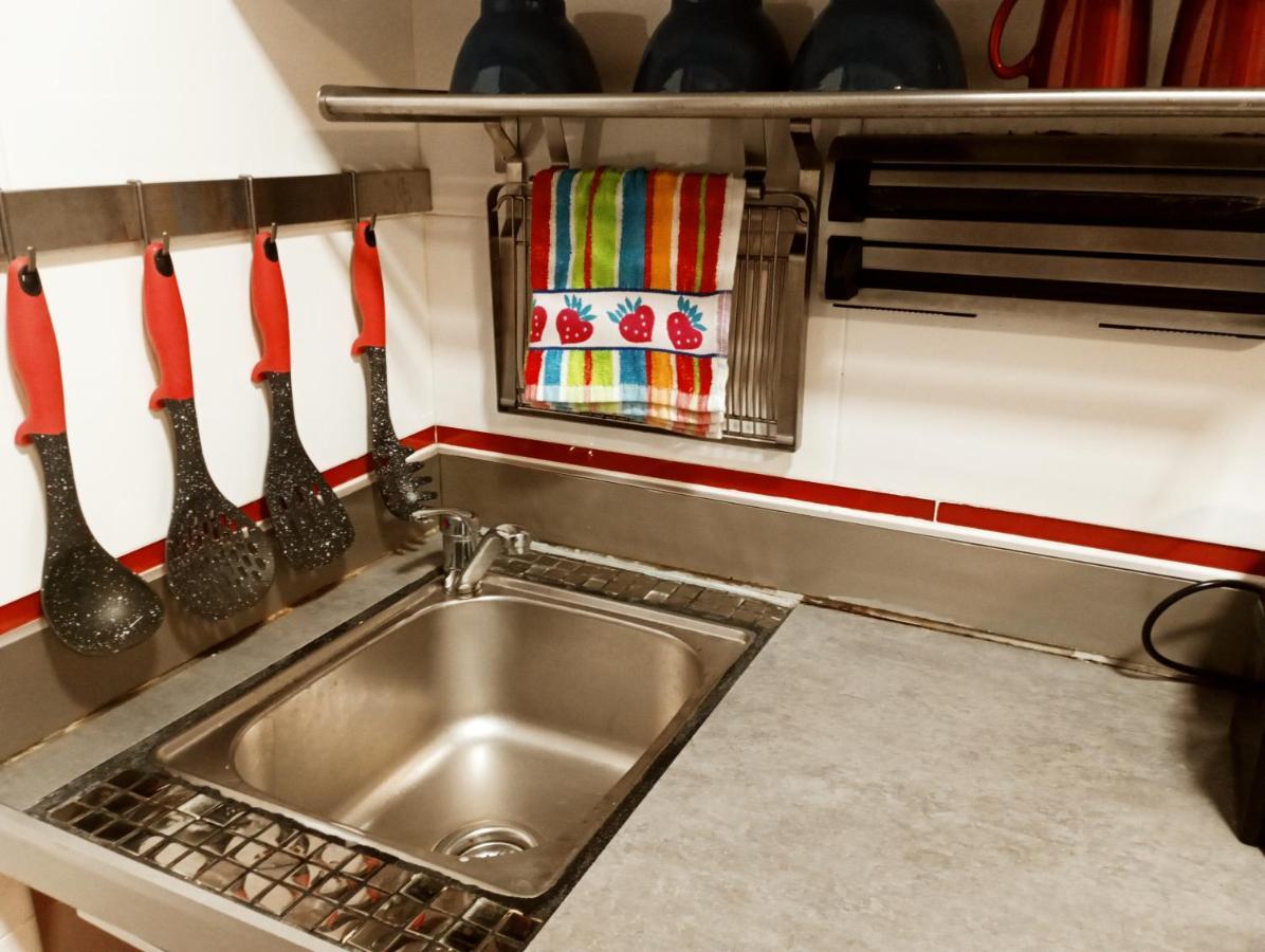 Precioso Apartamento 3 Habitaciones. Con Patio. Camas Εξωτερικό φωτογραφία